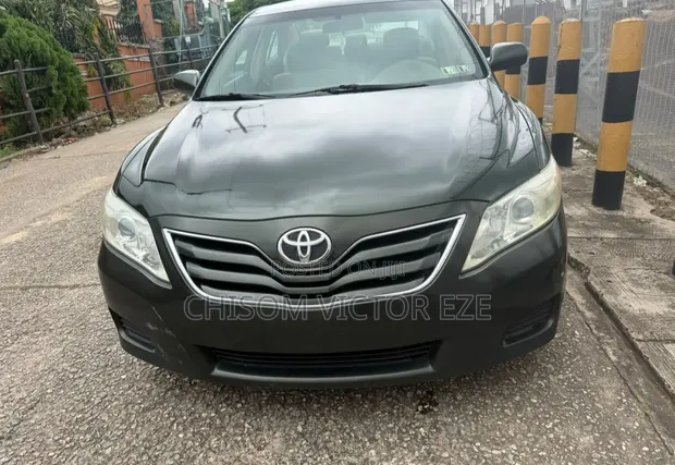 2010 Toyota Camry LE Sedan - Foreign Used - 1