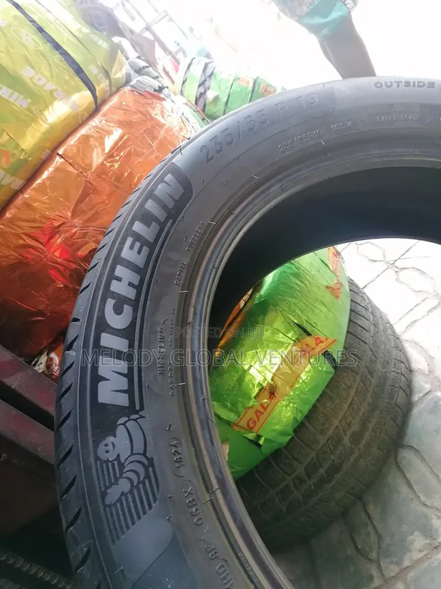Michelin Primacy 4 Tires 235/55R19 105W - 1