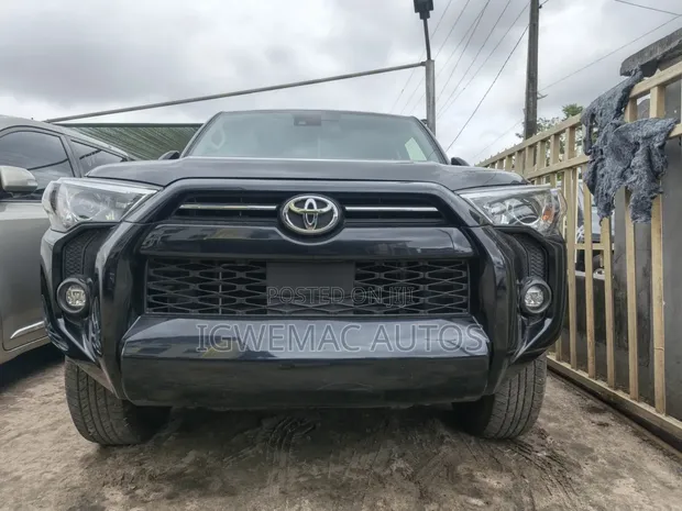 Toyota 4-Runner SR5 4WD 2024 Baki - 1