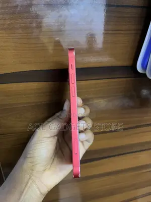 Apple iPhone 12 128GB Red