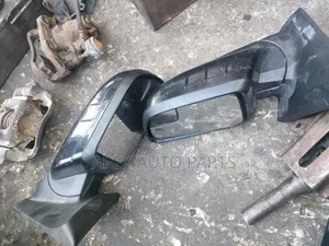Tokunbo Side Mirror Set for Ford Edge 2005