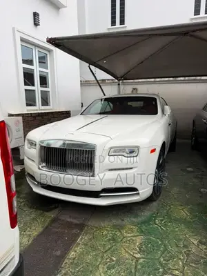 Rolls-Royce Wraith 6.6 RWD 2016 Fari