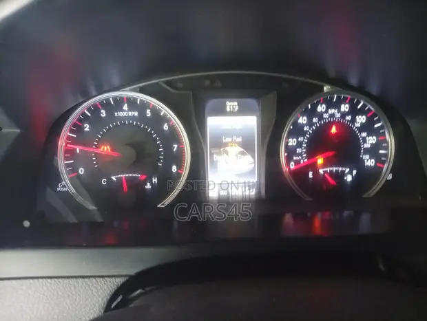 Toyota Camry 2015 Gray - 1