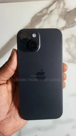 Apple iPhone 15 128GB Baki