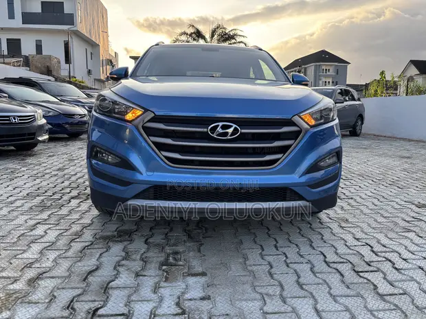 Hyundai Tucson 2016 Blue - 1