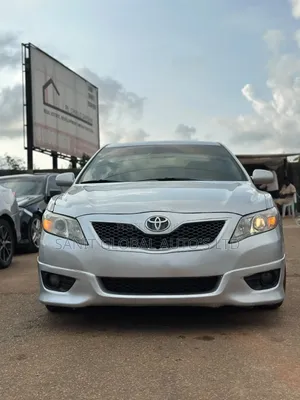 2010 Toyota Camry SE Sedan