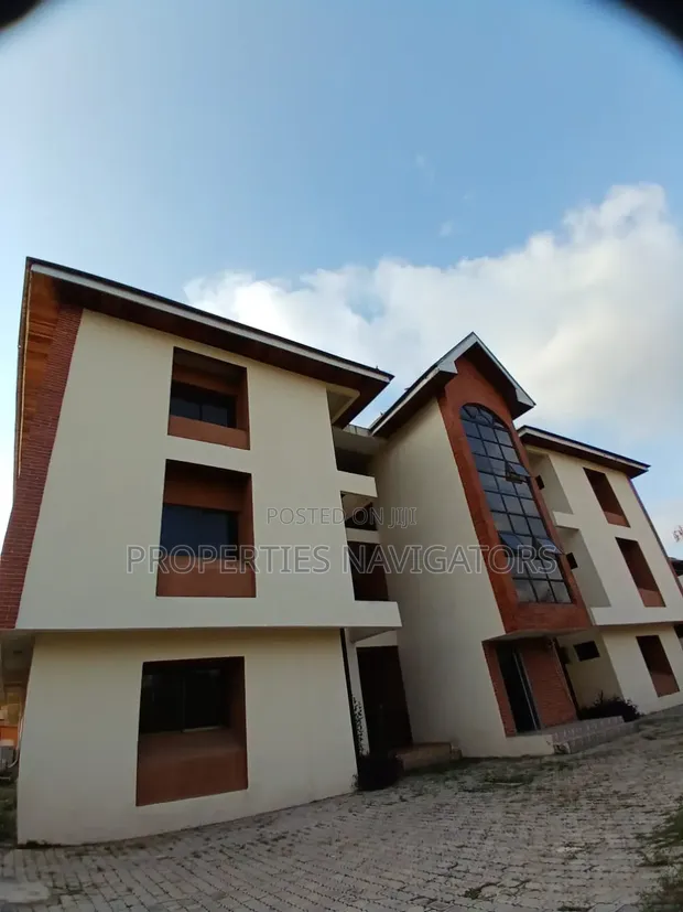 3-Bedroom Block of Flats for Rent in Maitama, Abuja - 1