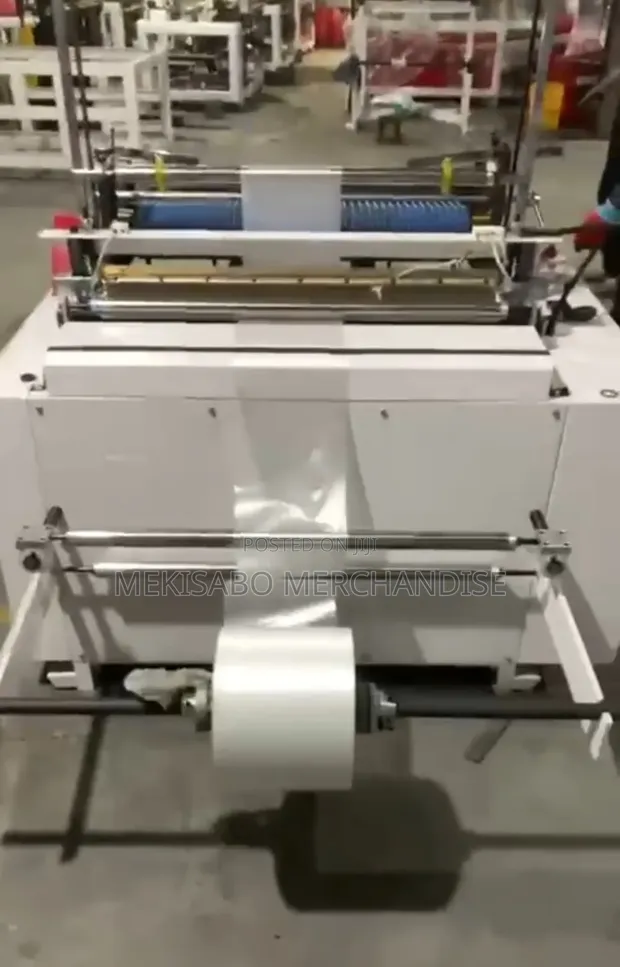 GFQ-800 Single Deck Nylon Bag Cutting and Sealing Machine - 1