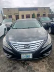 2012 Hyundai Sonata Limited Sedan FWD Black - 5