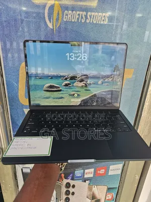 Apple MacBook Air 2022 M2 8GB RAM 256GB SSD