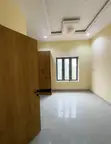 5-Bedroom Luxury Terrace Duplex a Guzape Main, Abuja - 1