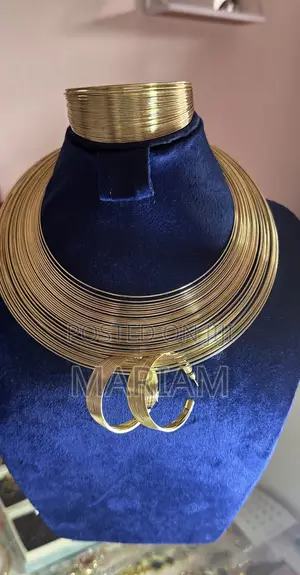 Jewelry Set - Brand ES