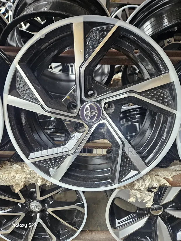 16'' Alloy Rim Set for Toyota Corolla - 1
