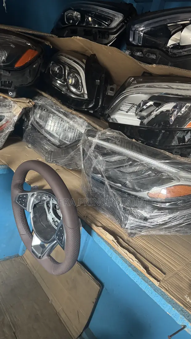 Mercedes-Benz GLC300 W254 Headlights Set (2023-2025) - 1