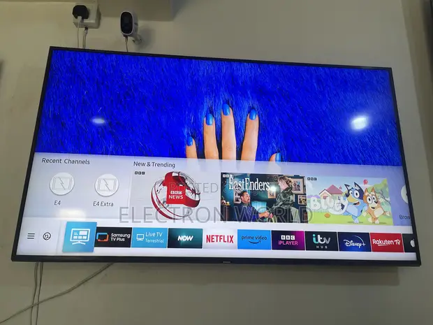 Used 65-inch Samsung QLED UHD HDR Smart TV - 1