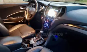 Hyundai Santa Fe 2017 Gold