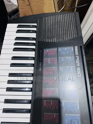 Used Yamaha PSR-180 Arranger Keyboard