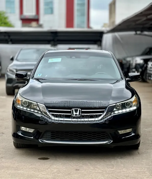 Honda Accord 2013 V6 Touring - 1
