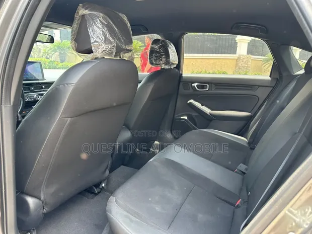 Honda Civic Sport CVT 2024 Launin Fari - 1