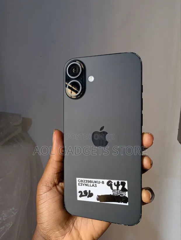 Apple iPhone 16 Plus 256GB Black (Used) - 1