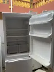 Hotpoint Bottom-Freezer Fridge Freezer - White - 2