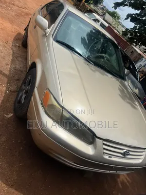 Toyota Camry 2001 Zinari
