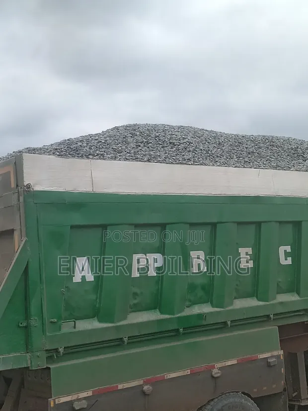30 Tons of Granite (Various Sizes) - 1