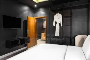 1 Bedroom Apartment - Fully Serviced Short Let