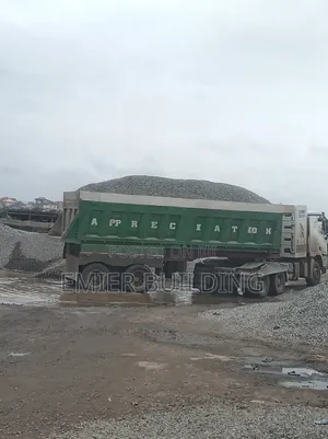 Granite Available in Various Sizes and Tonnage
