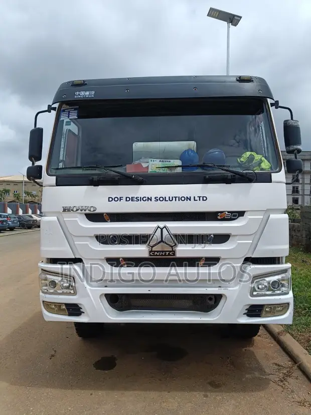Howo Cement Mixer Truck - 1