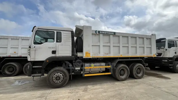 Brand New CNHTC Howo 6x4 Tipper Truck - 1