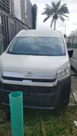 Toyota Grand HiAce 2002 White - 1