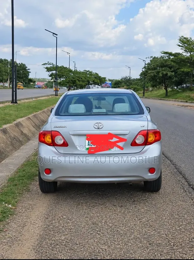 Toyota Corolla LE Sedan 2009 - 1