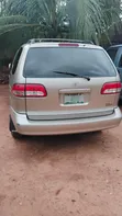 Toyota Sienna don haya - 2