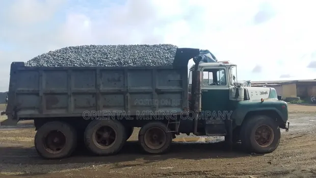 30 Tons Granite Chippings - Delivered - 1