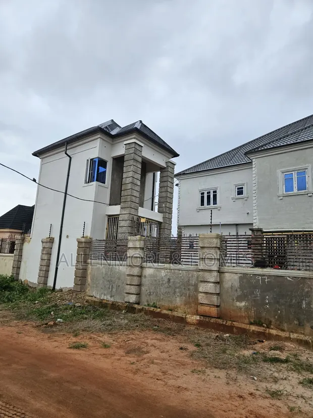 Sabon Ginin Executive Mini Flat Don Sawa, I.O. Farm Road, Benin City - 1