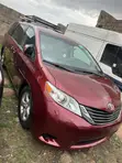 2013 Toyota Sienna XLE AWD 7-Passenger Minivan - 2