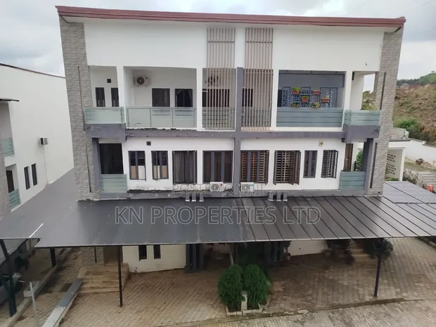 5-Bedroom Duplex with BQ for Rent in Guzape Main, Abuja - 1
