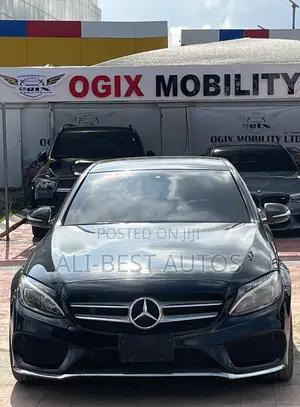 2014 Mercedes-Benz C300 4Matic Black