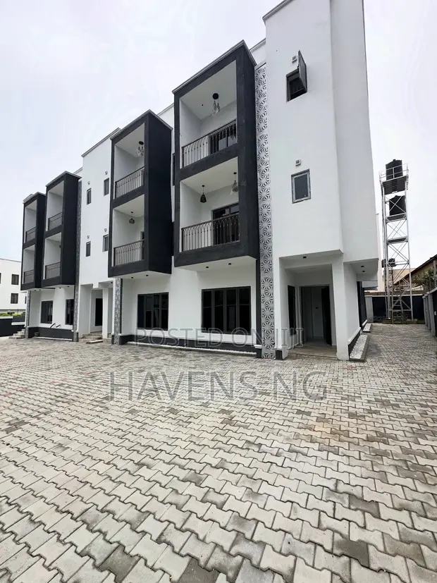4-Bedroom Terrace Duplex da BQ a Jahi, Abuja - 1