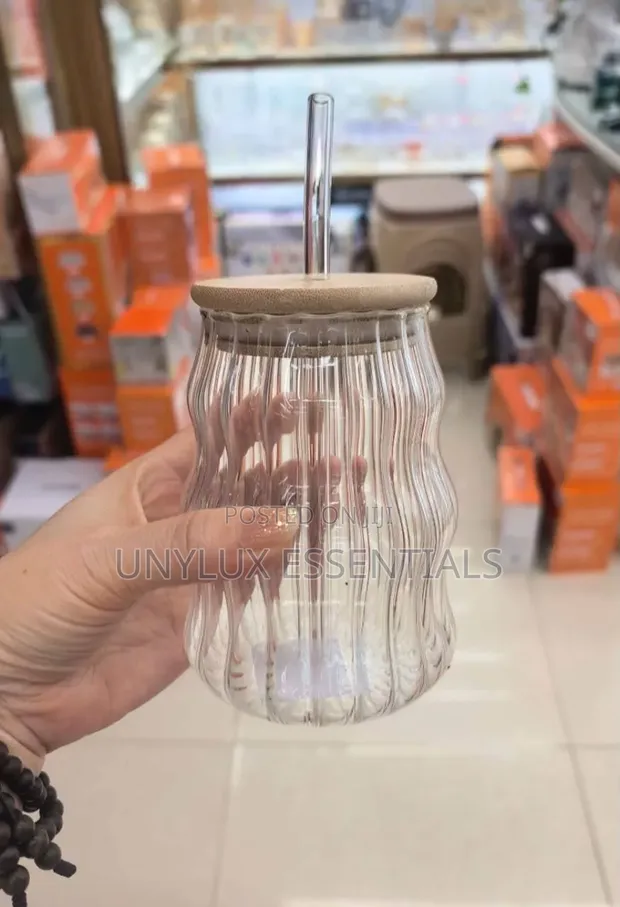 500ml Smoothie Glass Cup with Bamboo Cover & Straw - 1