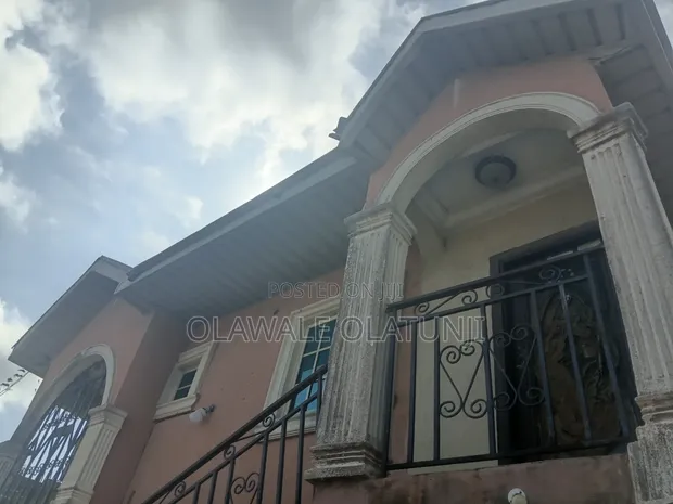 5-Bedroom Block of Flats for Sale in Morogbo, Agbara-Igbesan - 1