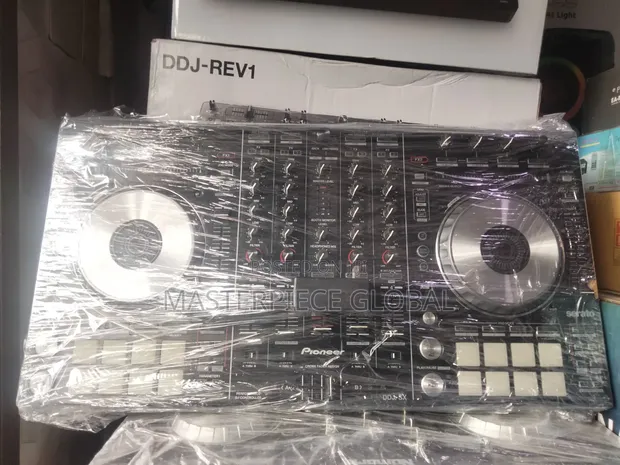 Pioneer DDJ-SX Serato DJ Controller - 1