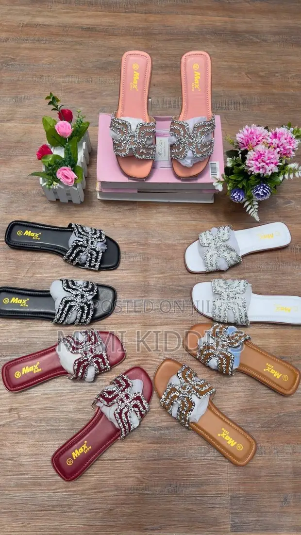 Women's Leather Slippers - Brand New - 1