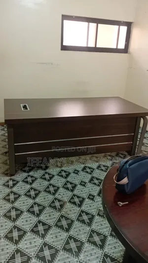 Clean Office Table - Brown Glossy Wood