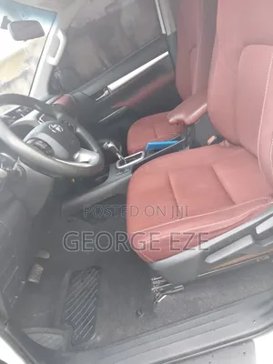2024 Toyota Hilux White
