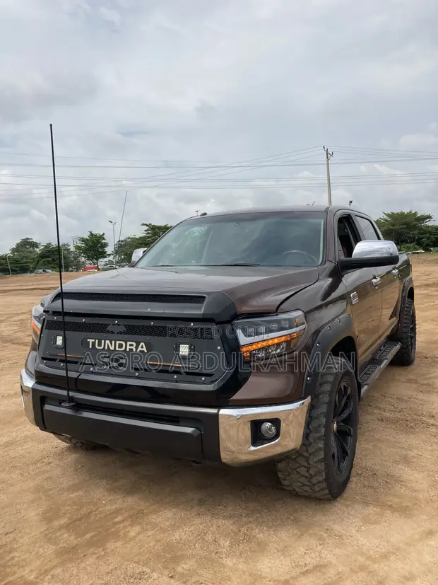 Toyota Tacoma 2013 Brown - 1
