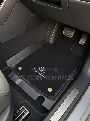 High Quality Durable TPE Plastic Foot Mat for Benz GLK
