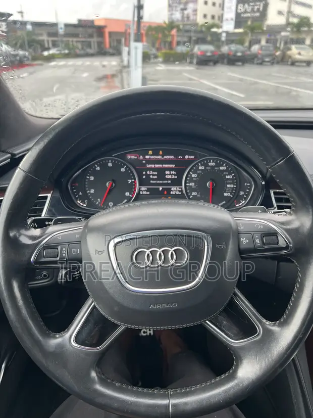 2012 Audi A8 4.2 Quattro Sedan - 1