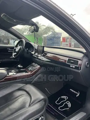 2012 Audi A8 4.2 Quattro Sedan